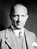Portrait: Dr. Wilder G. Penfield. Photo no date. (MUA PR035701)